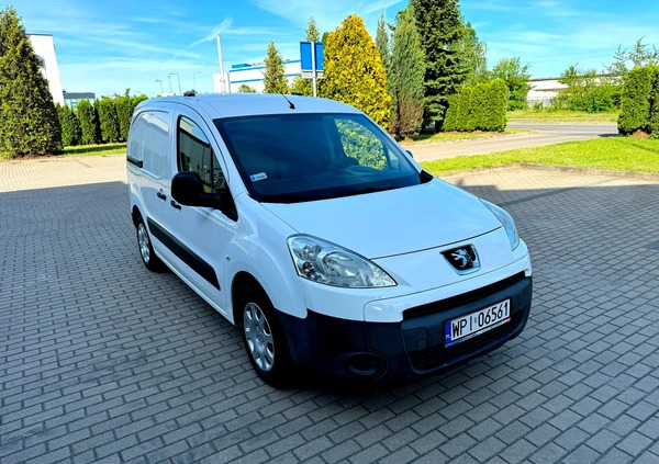 Peugeot Partner cena 23862 przebieg: 104000, rok produkcji 2010 z Wyszków małe 379